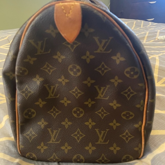 Louis Vuitton | Keepall 45 - Picture 7 of 16